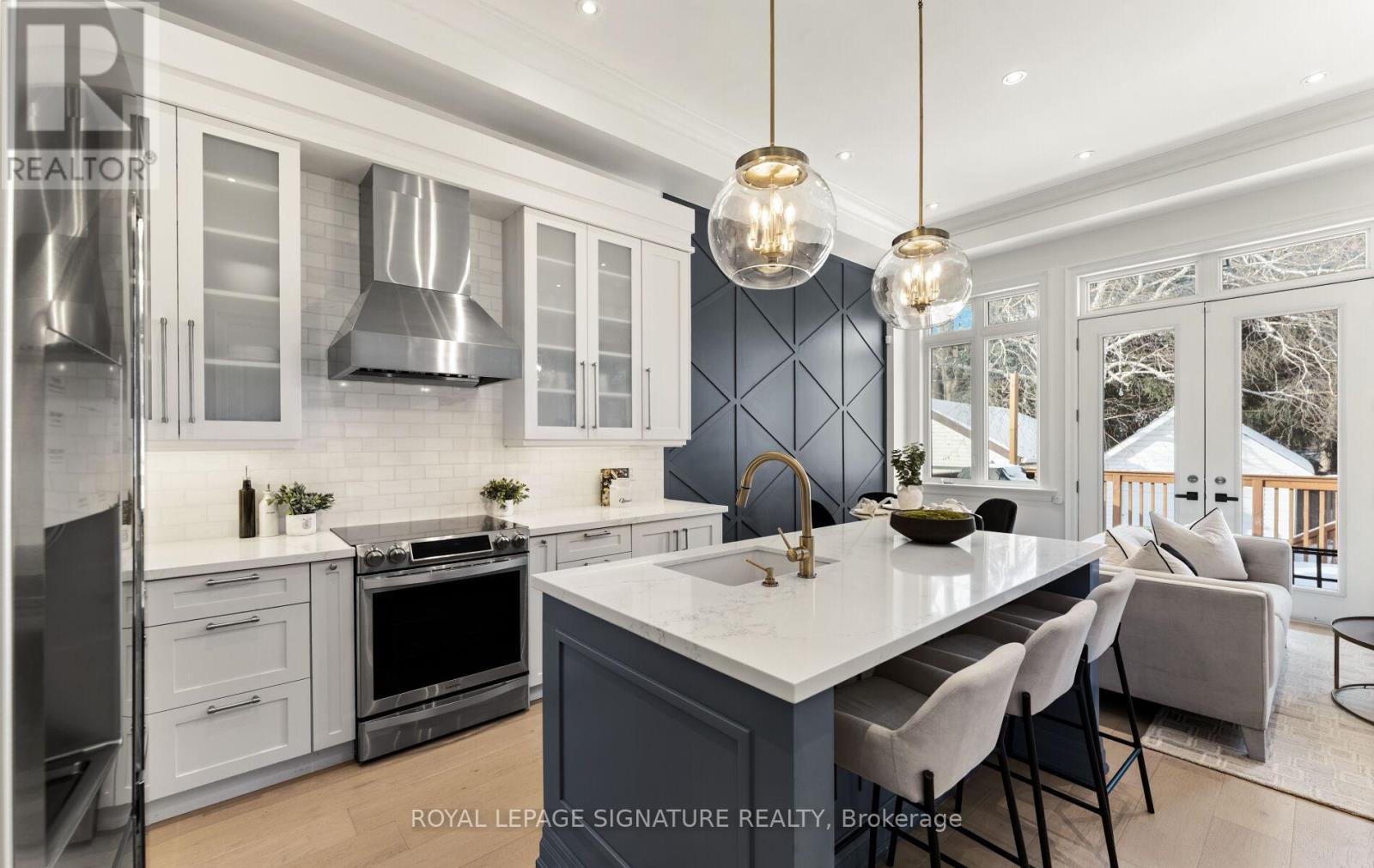 62 Burlingame Road, Toronto, Ontario  M8W 1Y8 - Photo 19 - W12728354