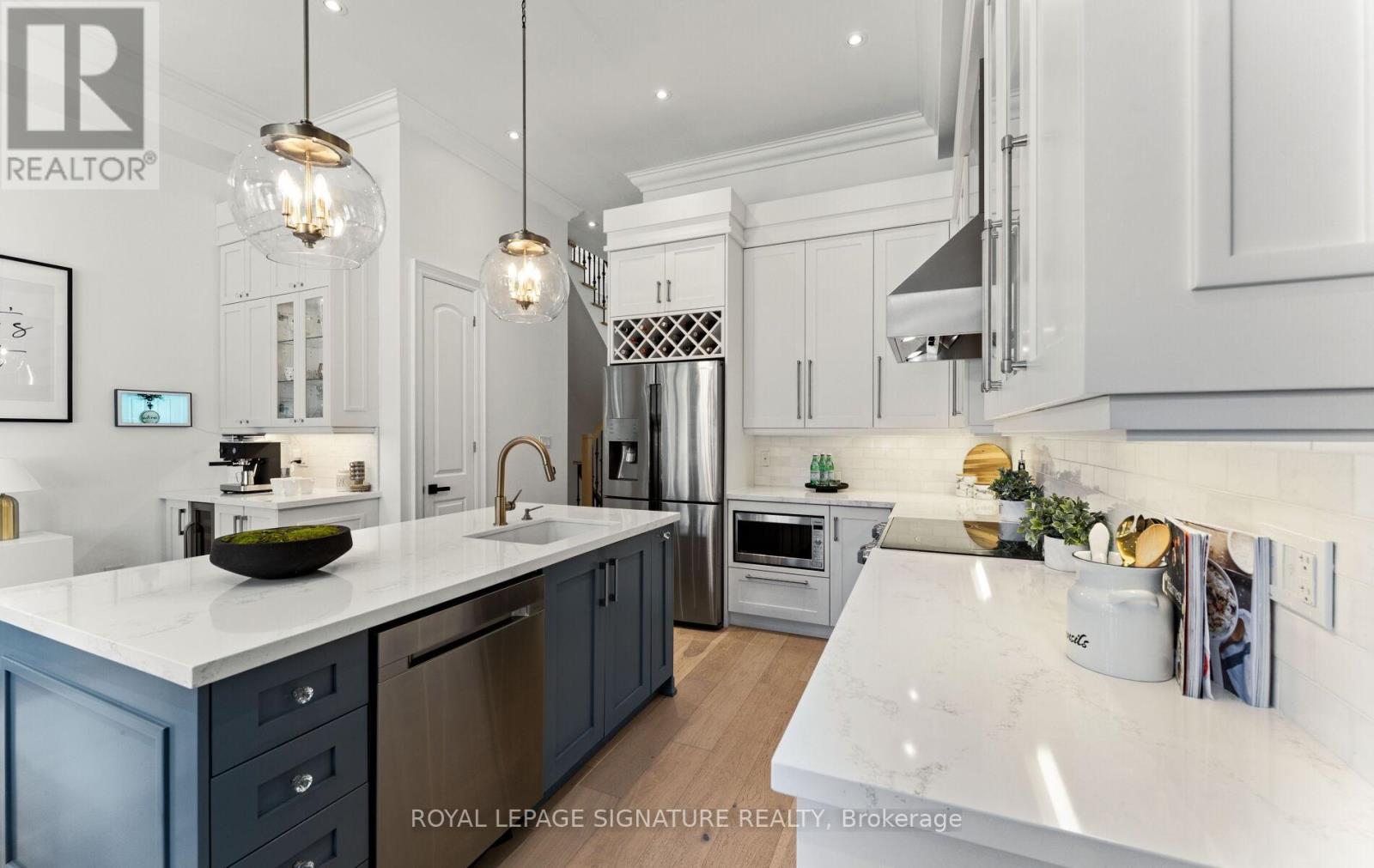 62 Burlingame Road, Toronto, Ontario  M8W 1Y8 - Photo 21 - W12728354