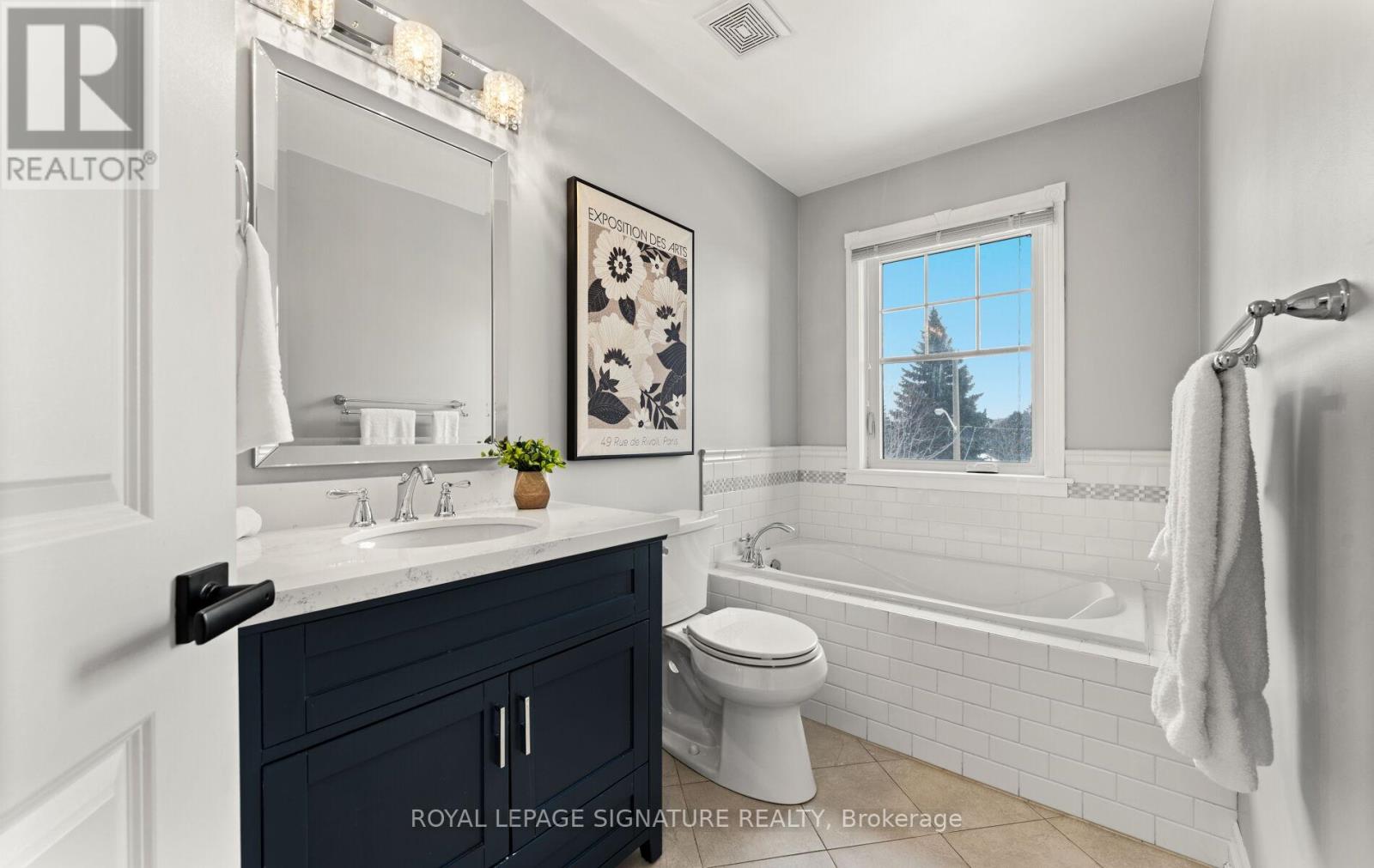 62 Burlingame Road, Toronto, Ontario  M8W 1Y8 - Photo 38 - W12728354