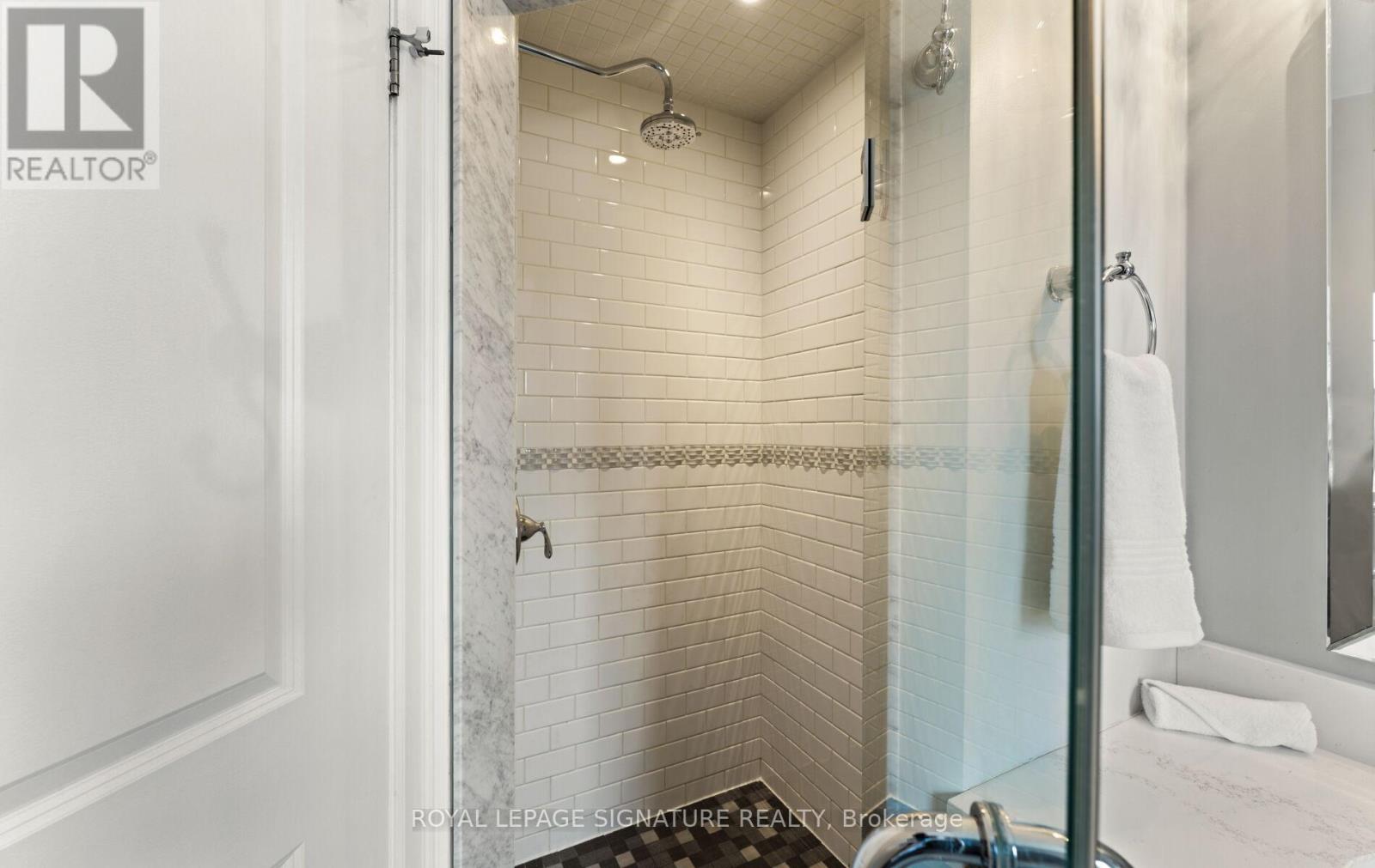 62 Burlingame Road, Toronto, Ontario  M8W 1Y8 - Photo 39 - W12728354