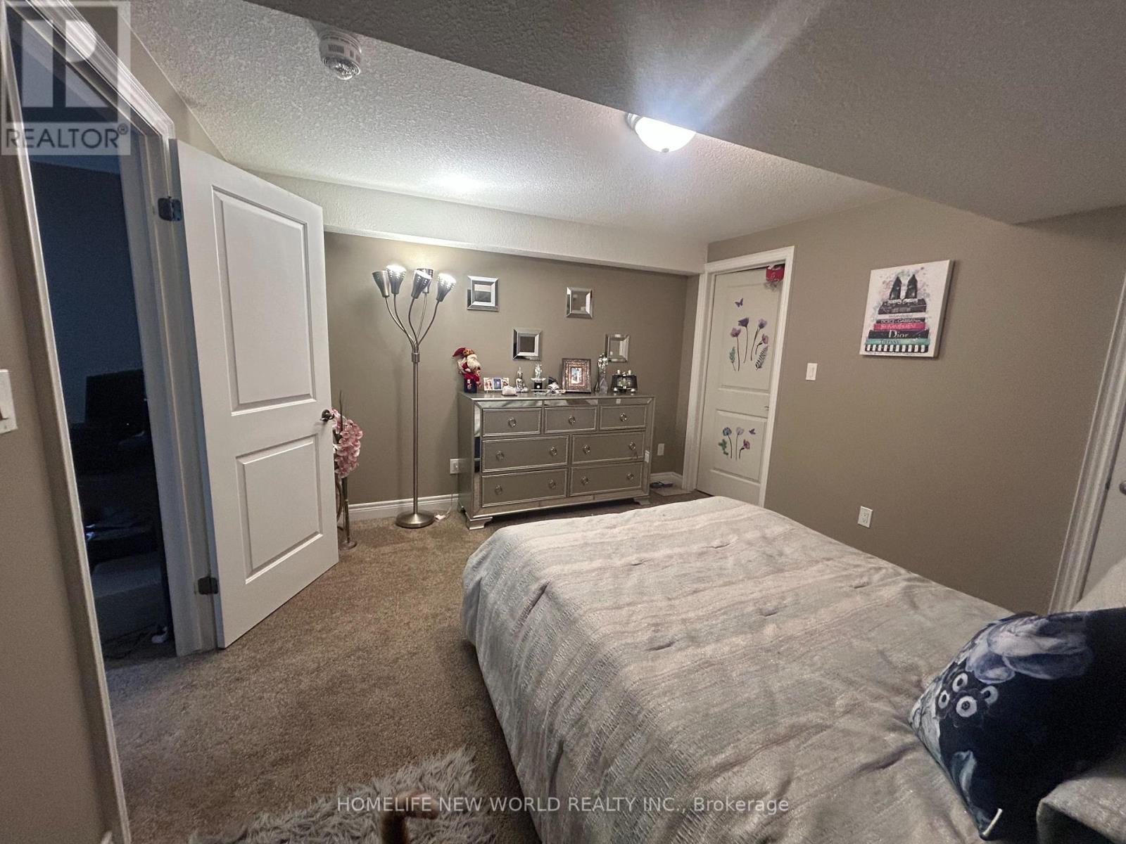 Unknown Address, ,    - Photo 32 - X12728356