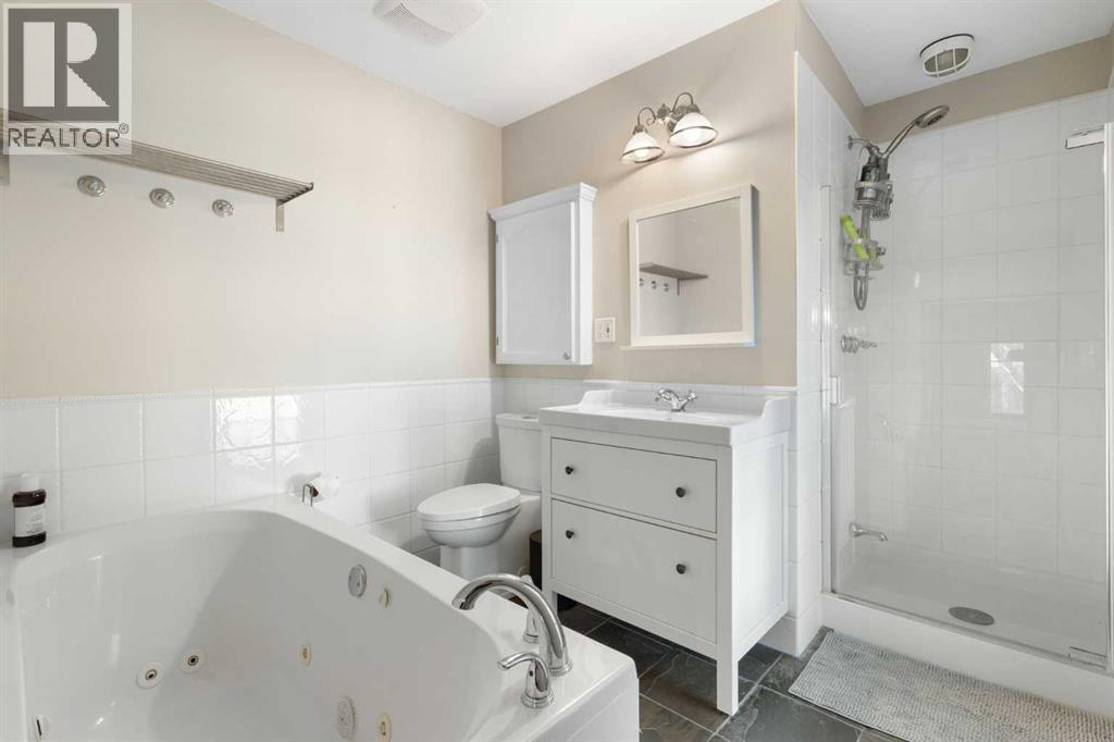 10507 Bradbury Drive Sw, Calgary, Alberta  T2W 1A7 - Photo 20 - A2280981