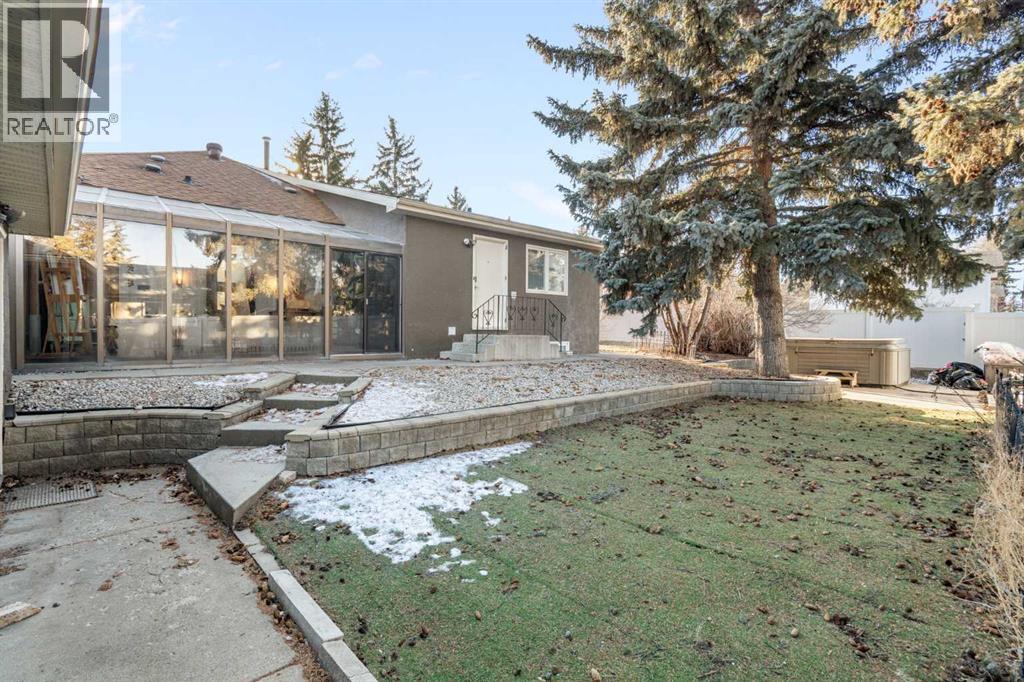 10507 Bradbury Drive Sw, Calgary, Alberta  T2W 1A7 - Photo 41 - A2280981