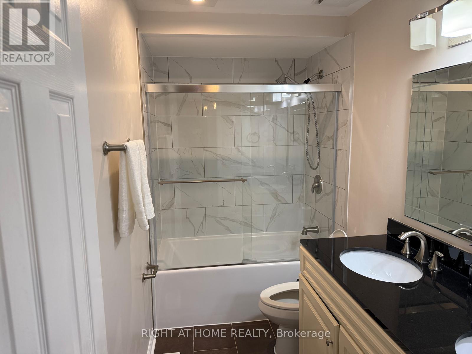 C - 1736 Lamoureux Drive, Ottawa, Ontario  K1E 2N5 - Photo 8 - X12715906