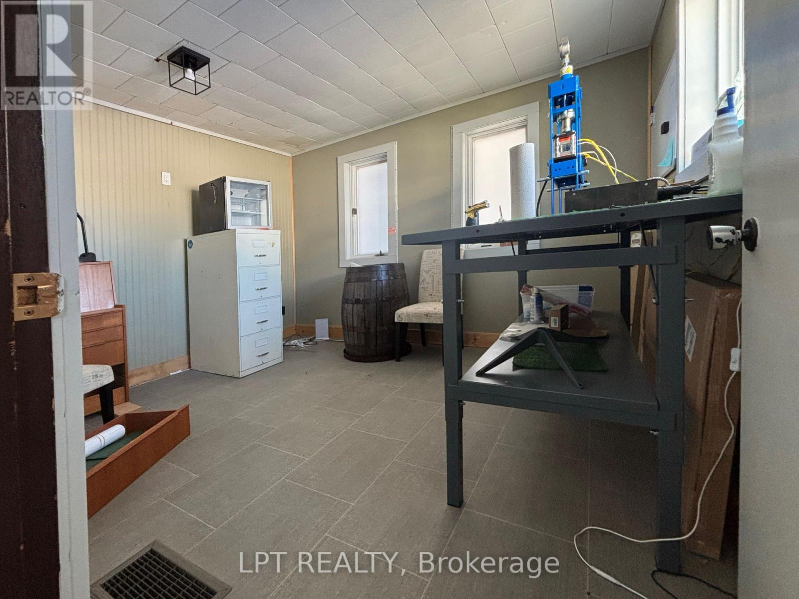 192 Highland Street, Dysart Et Al, Ontario  K0M 1S0 - Photo 6 - X12681286