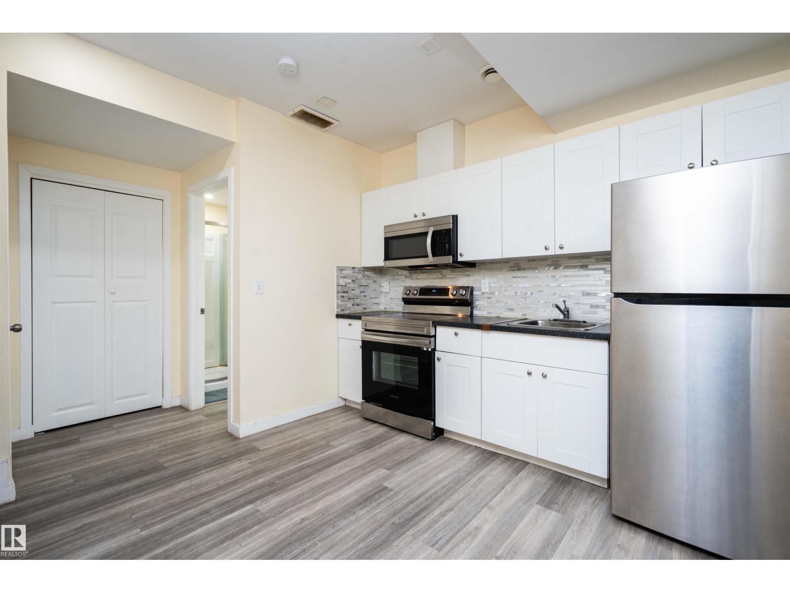 2021 15 Av Nw, Edmonton, Alberta  T6T 1B2 - Photo 21 - E4471062