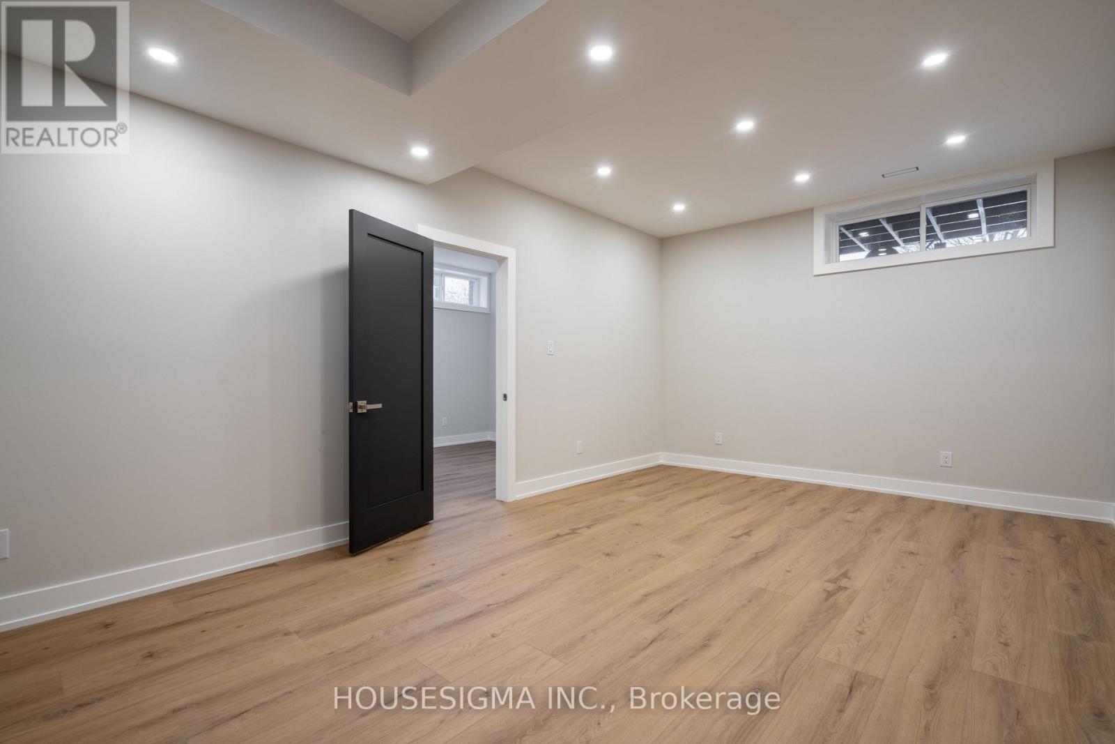 Lower - 15 Mission Drive, Toronto, Ontario  M3A 2P1 - Photo 14 - C12728386