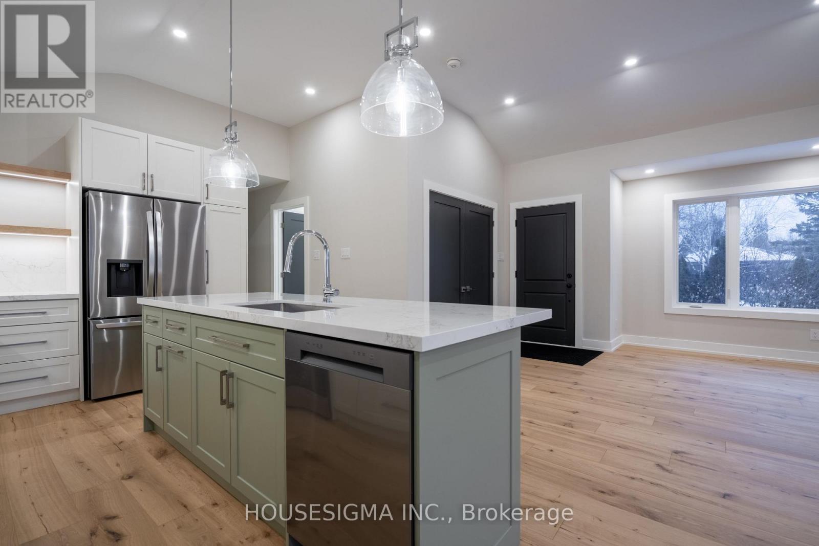 Upper - 15 Mission Drive, Toronto, Ontario  M3A 2P1 - Photo 10 - C12728388