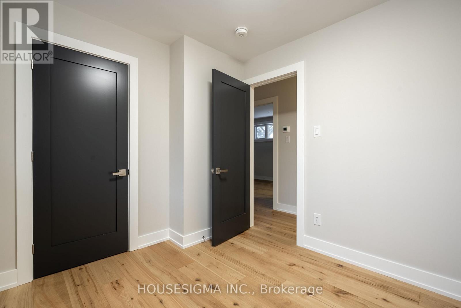 Upper - 15 Mission Drive, Toronto, Ontario  M3A 2P1 - Photo 15 - C12728388