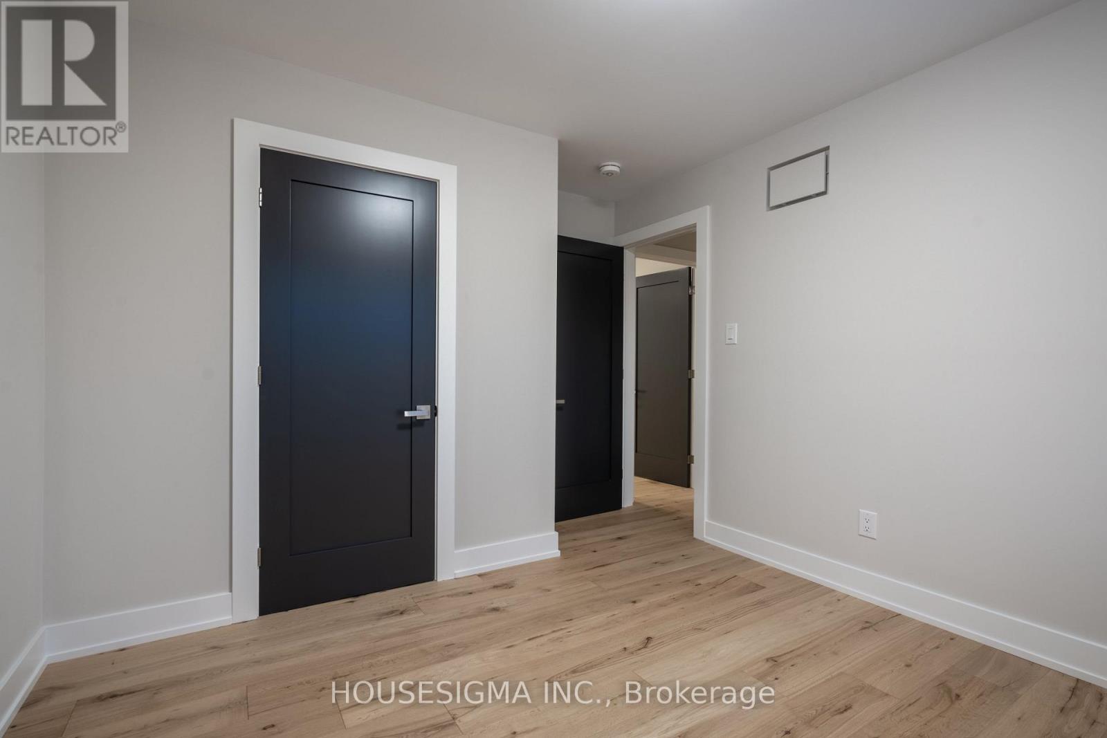 Upper - 15 Mission Drive, Toronto, Ontario  M3A 2P1 - Photo 22 - C12728388