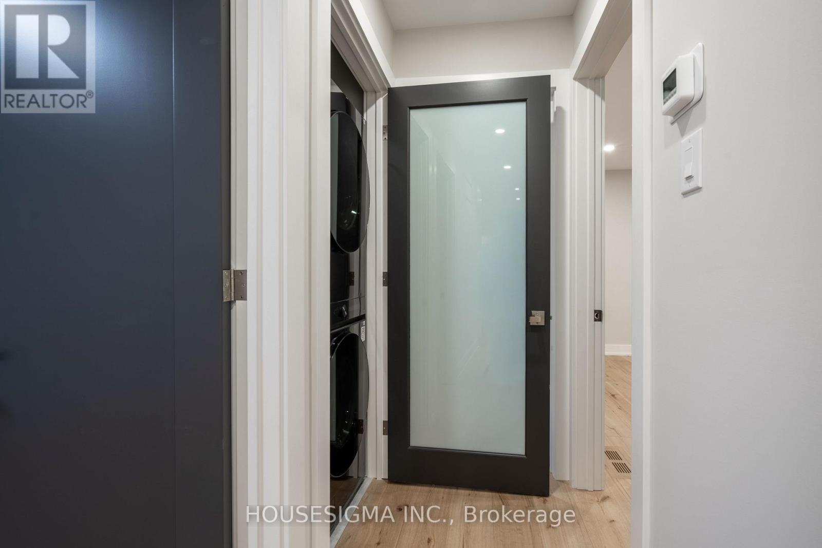 Upper - 15 Mission Drive, Toronto, Ontario  M3A 2P1 - Photo 23 - C12728388