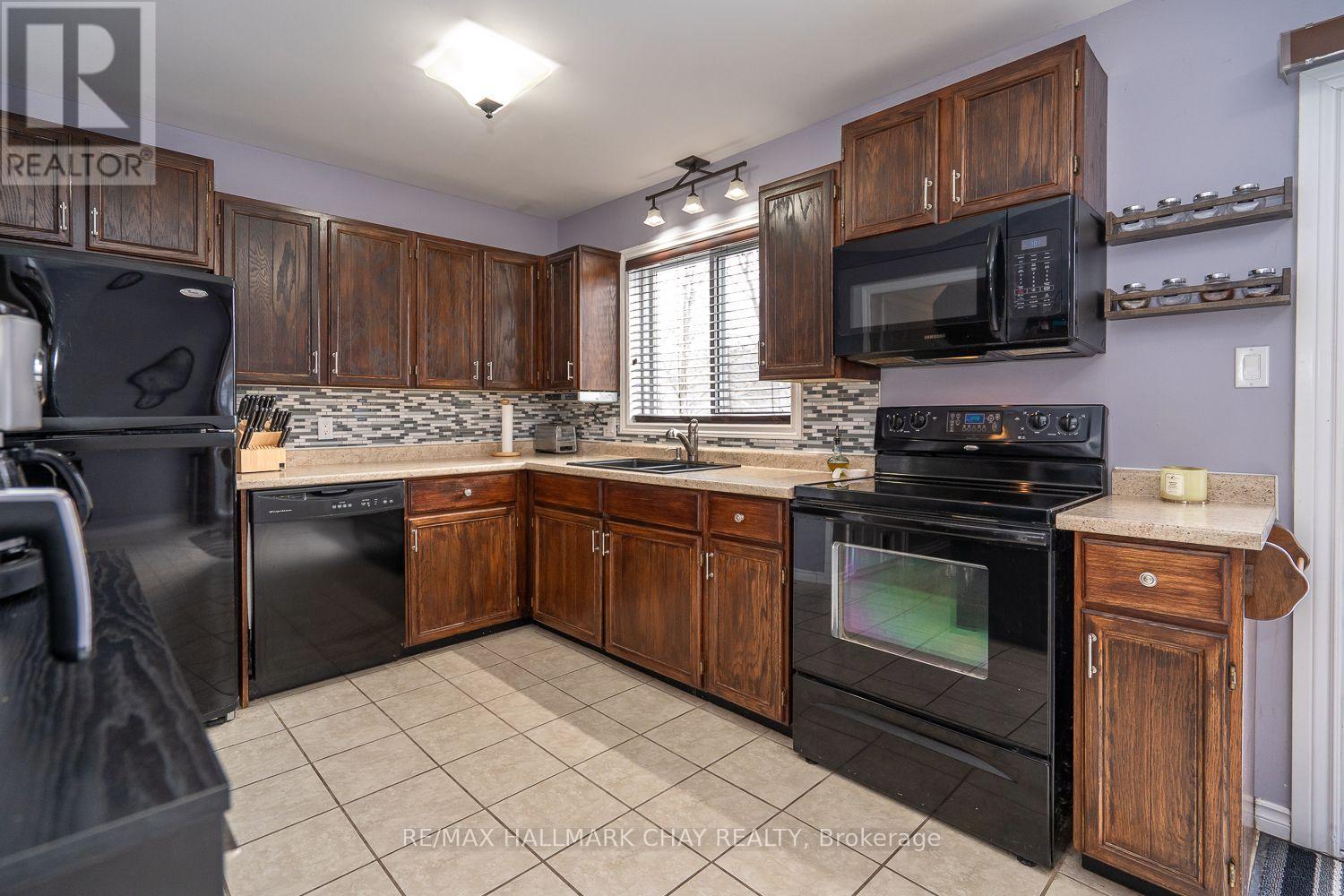 1 Burbank Circle, Adjala-Tosorontio (Everett), Ontario  L0M 1J0 - Photo 21 - N12728396