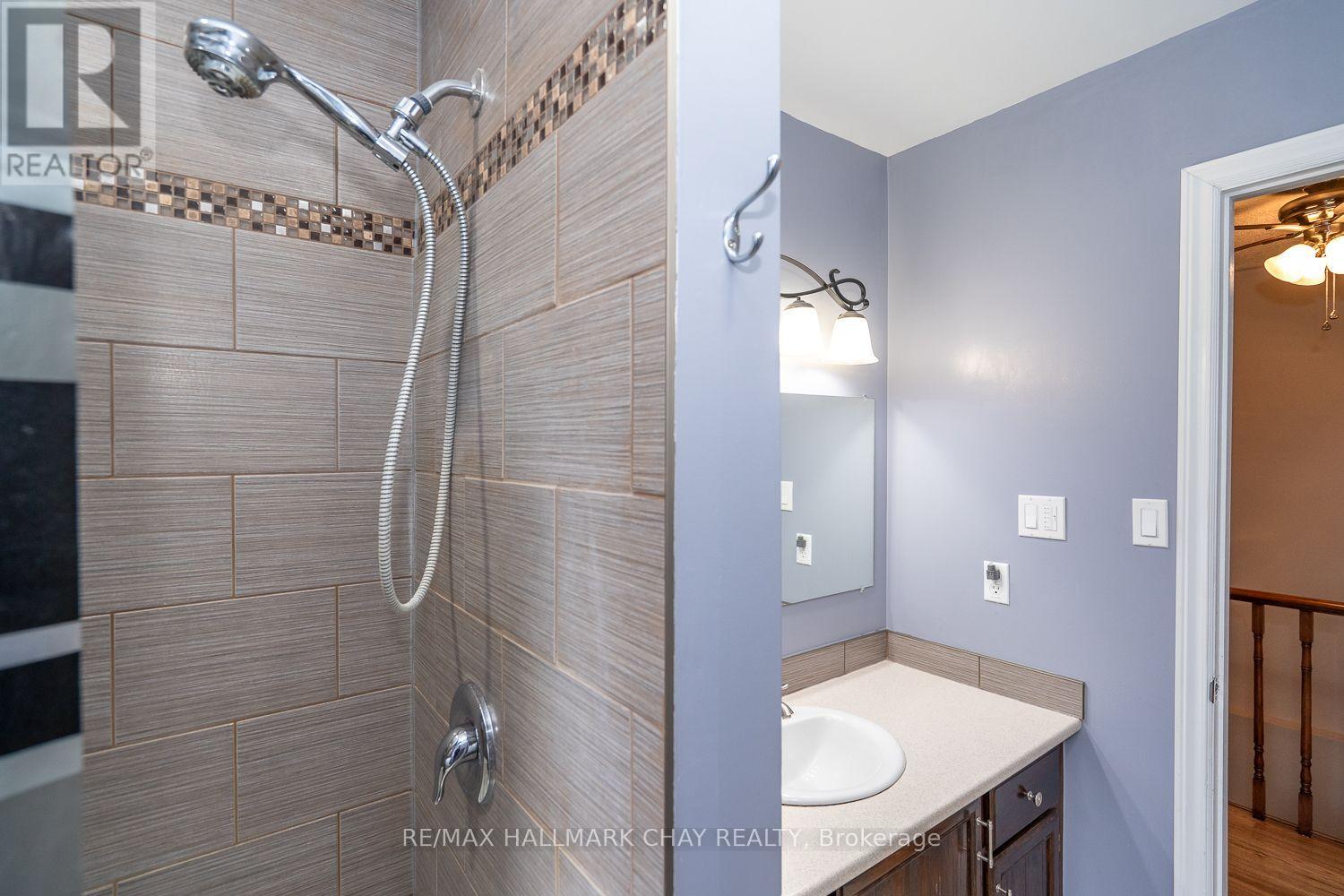 1 Burbank Circle, Adjala-Tosorontio (Everett), Ontario  L0M 1J0 - Photo 40 - N12728396