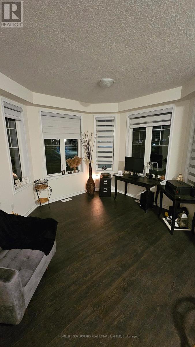 189 Village Gate Drive, Wasaga Beach, Ontario  L9Z 0K2 - Photo 17 - S12728364