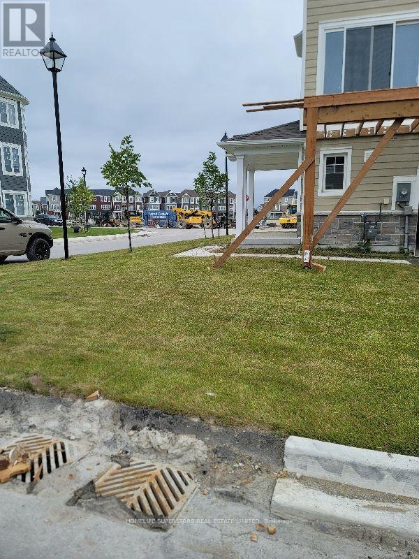 189 Village Gate Drive, Wasaga Beach, Ontario  L9Z 0K2 - Photo 9 - S12728364