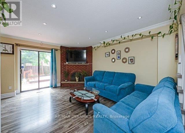 7 Slater Circle, Brampton, Ontario  L6X 2S7 - Photo 14 - W12728370