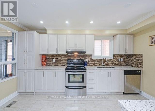 7 Slater Circle, Brampton, Ontario  L6X 2S7 - Photo 6 - W12728370