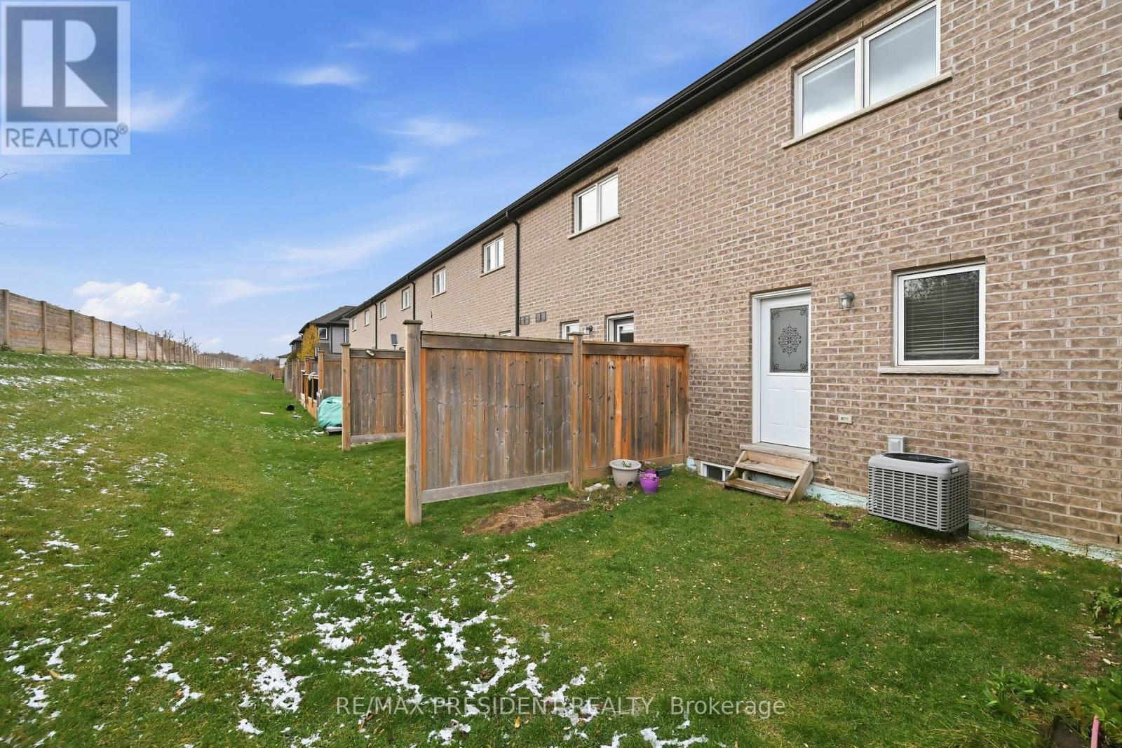 26 - 7768 Ascot Circle, Niagara Falls, Ontario  L2H 3P9 - Photo 47 - X12728368