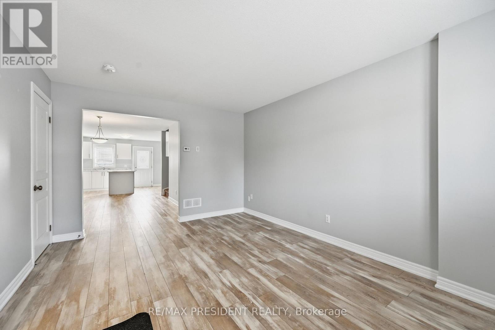 26 - 7768 Ascot Circle, Niagara Falls, Ontario  L2H 3P9 - Photo 6 - X12728368