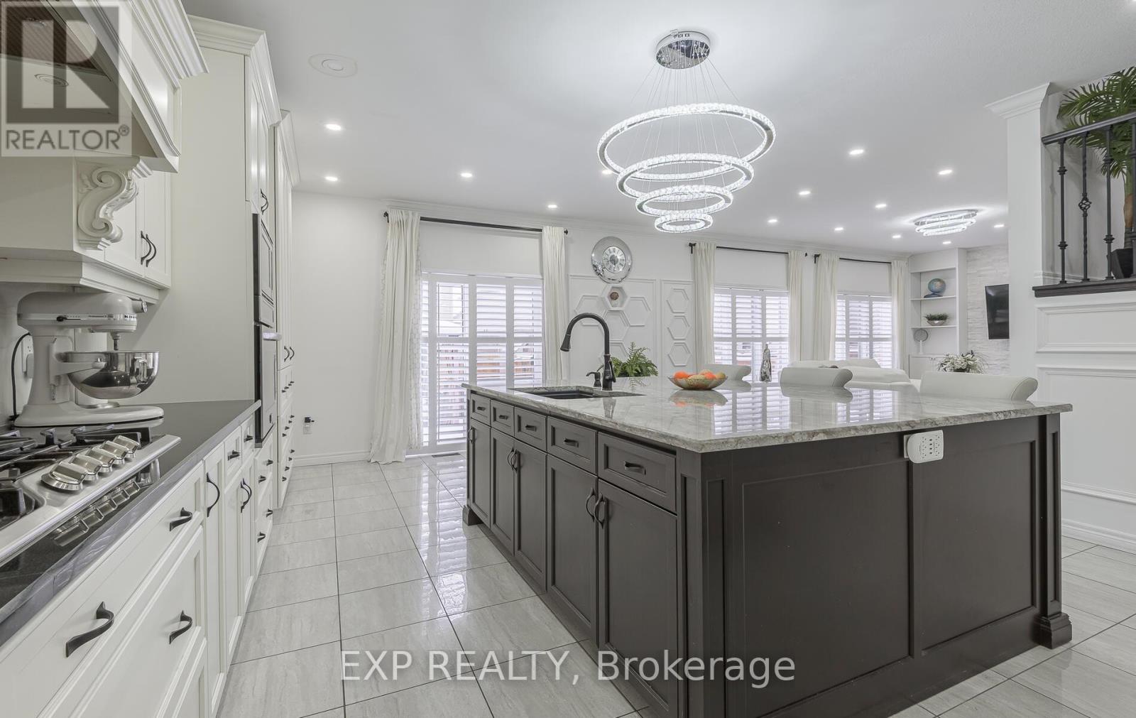 228 Greti Drive, Hamilton, Ontario  L9B 0H5 - Photo 16 - X12728372