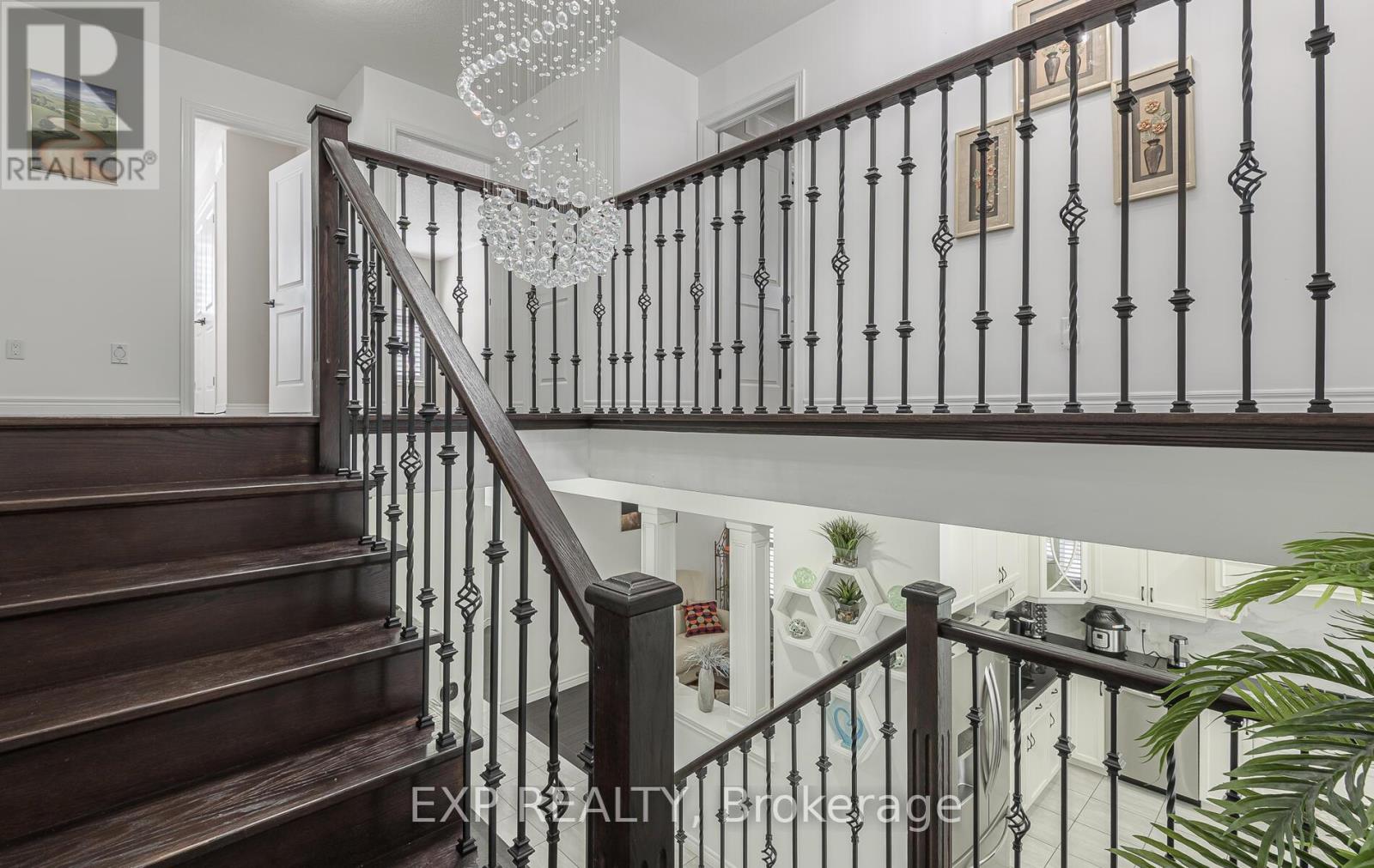 228 Greti Drive, Hamilton, Ontario  L9B 0H5 - Photo 21 - X12728372