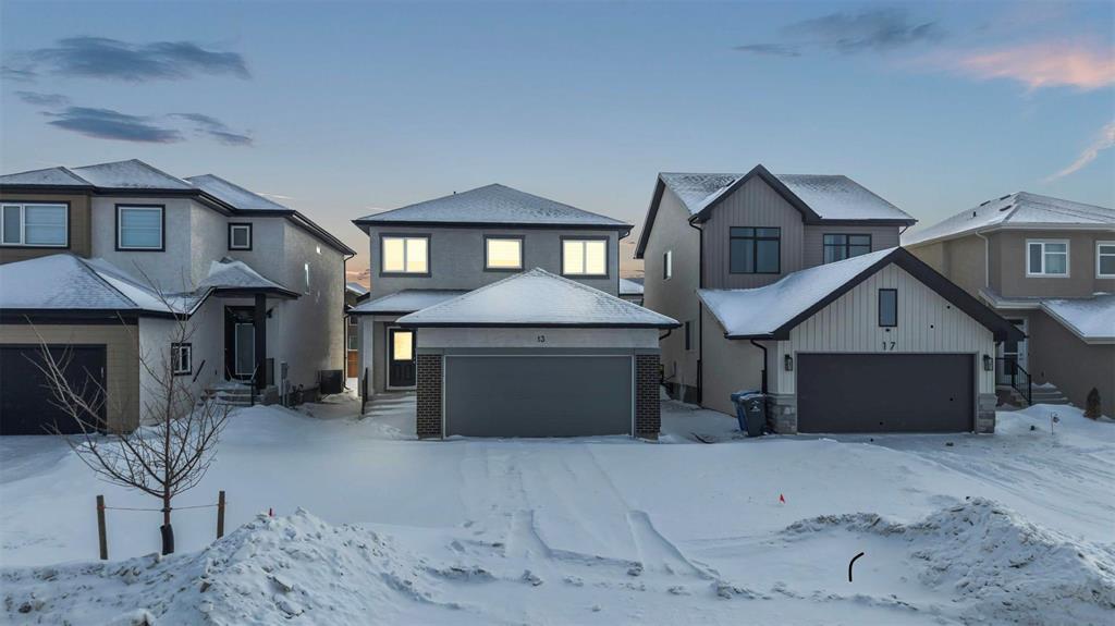 13 Gendron Way, Winnipeg, Manitoba  R2C 5T4 - Photo 1 - 202601469