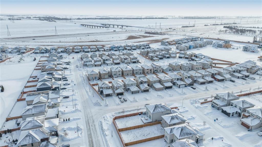 13 Gendron Way, Winnipeg, Manitoba  R2C 5T4 - Photo 21 - 202601469