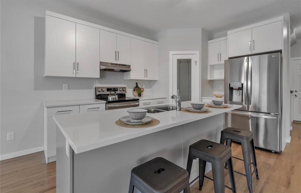 13 Gendron Way, Winnipeg, Manitoba  R2C 5T4 - Photo 3 - 202601469