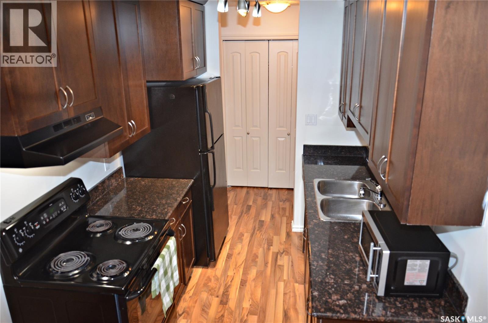 307 2233 St Henry Avenue, Saskatoon, Saskatchewan  S7M 5K6 - Photo 2 - SK027359