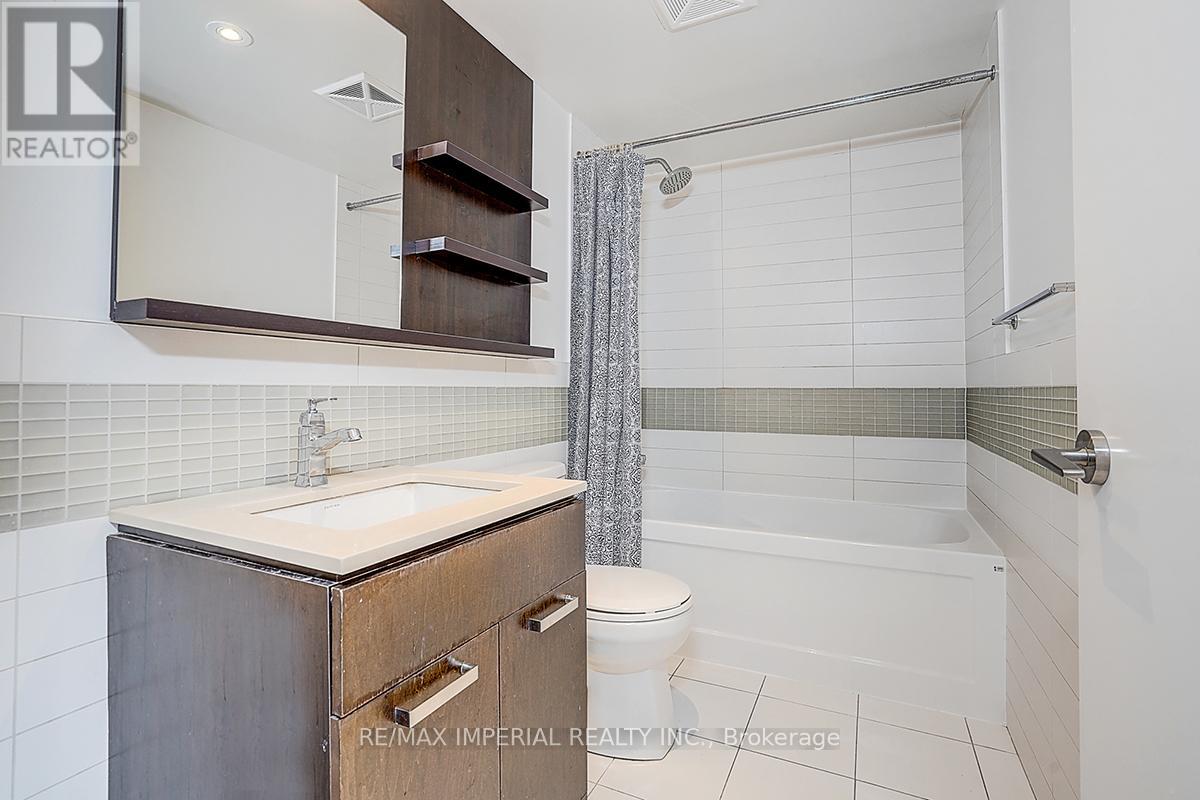 1503 - 295 Adelaide Street W, Toronto, Ontario  M5V 0L4 - Photo 26 - C12728392