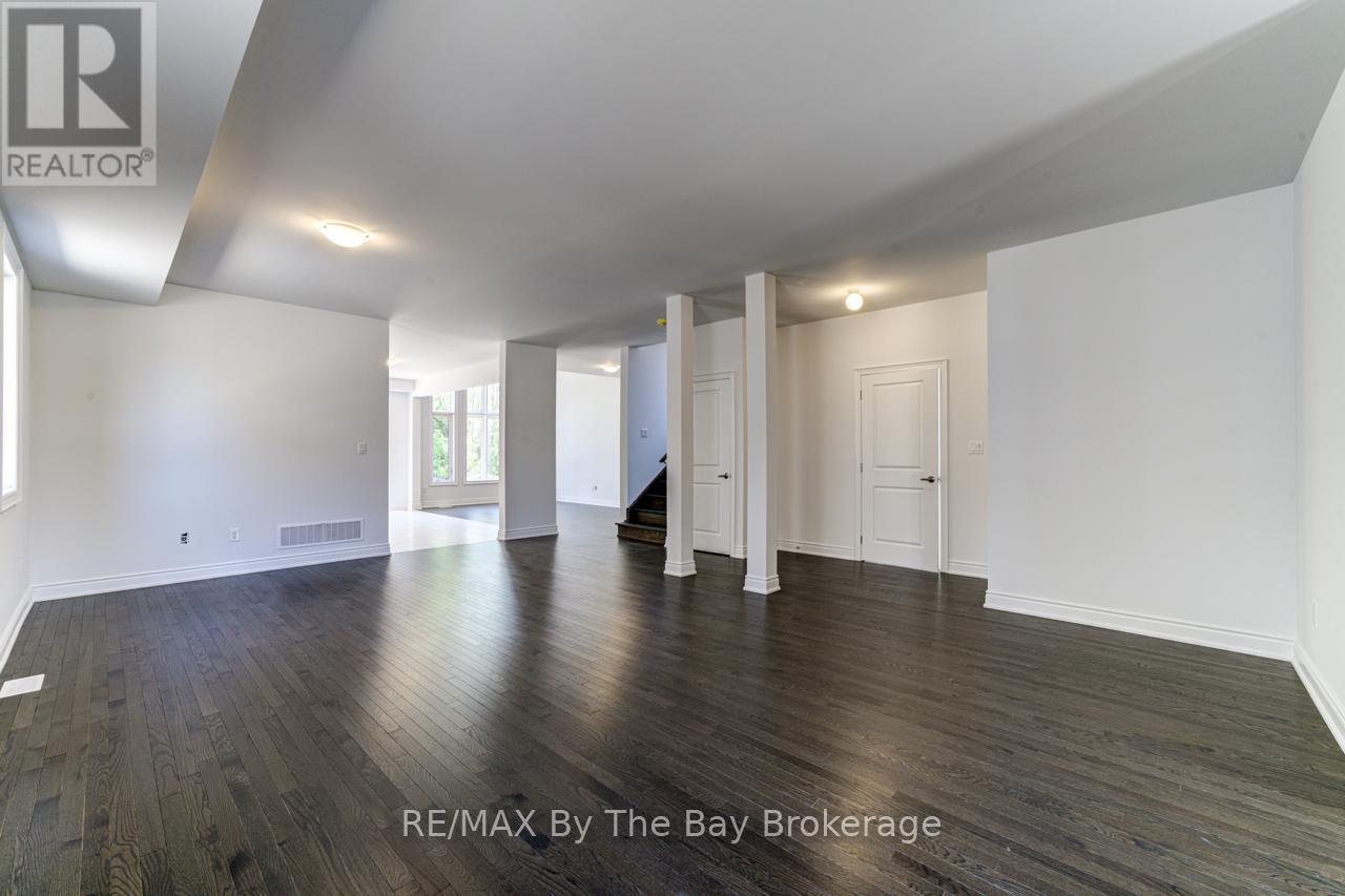 5 Misty Ridge Road, Wasaga Beach, Ontario  L9Z 0R8 - Photo 7 - S12728430