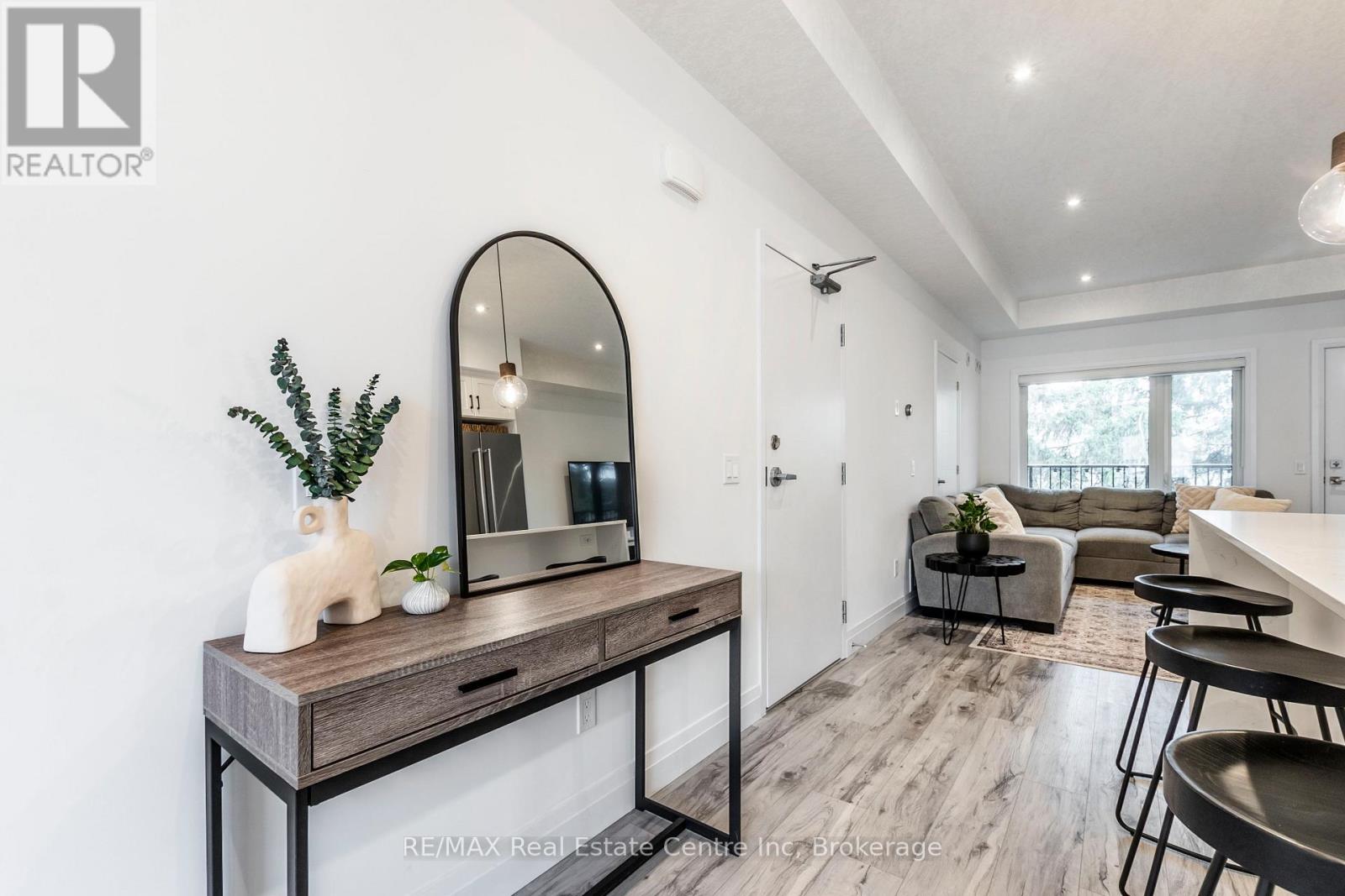 59 Lily Lane, Guelph, Ontario N1L 0R2 - Photo 6 - X12728402