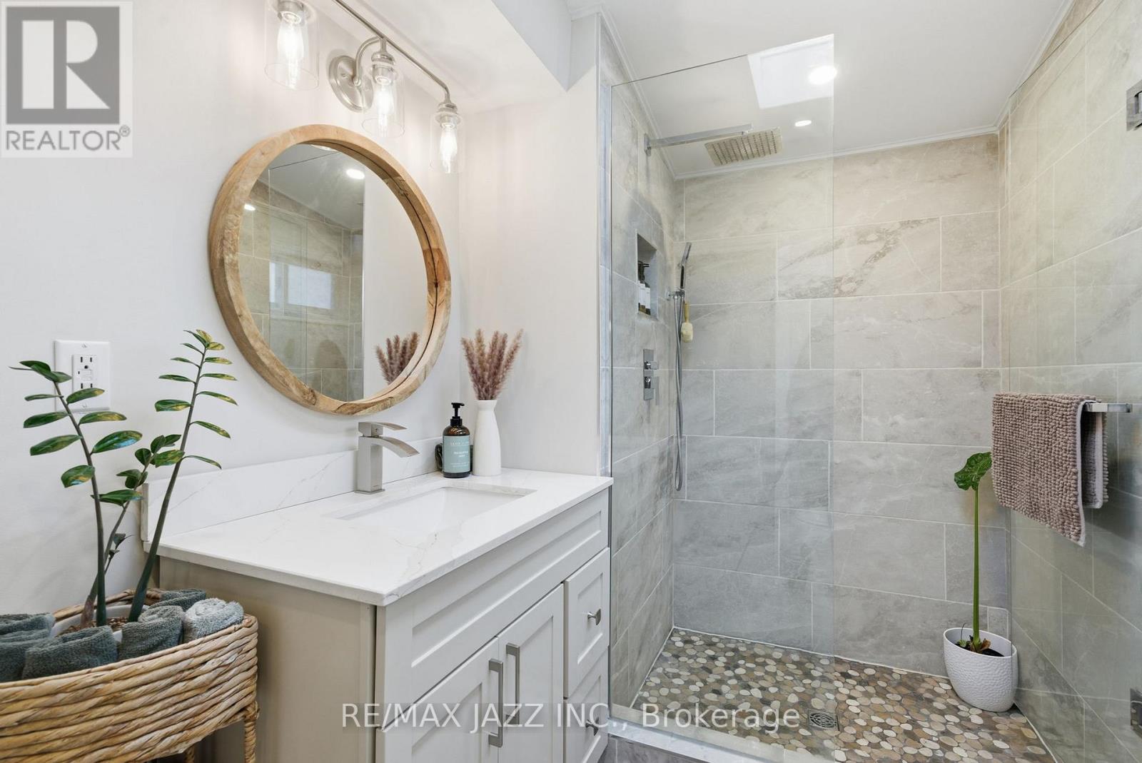 922 Byron Street S, Whitby, Ontario  L1N 4R9 - Photo 18 - E12728418