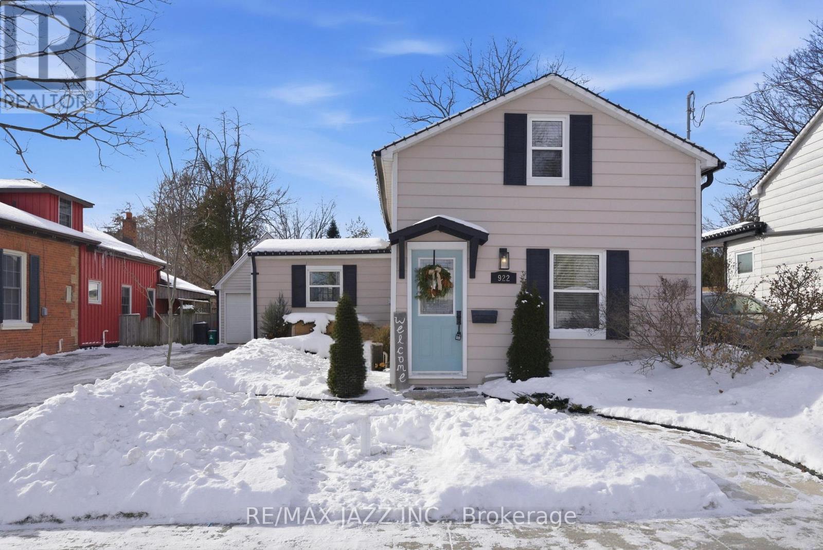 922 Byron Street S, Whitby, Ontario  L1N 4R9 - Photo 3 - E12728418