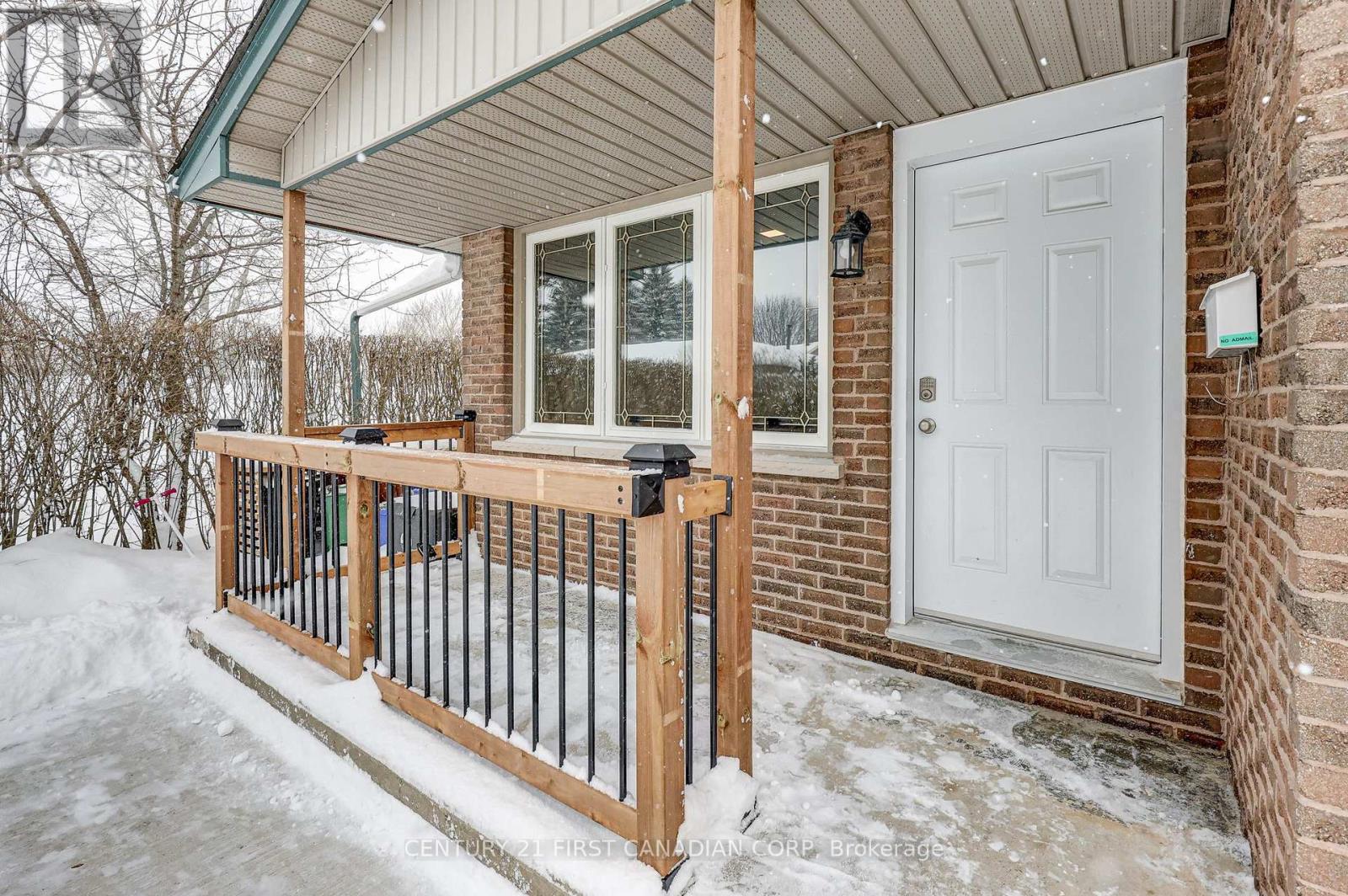 86 Patience Crescent, London South, Ontario  N6E 2K9 - Photo 4 - X12728420