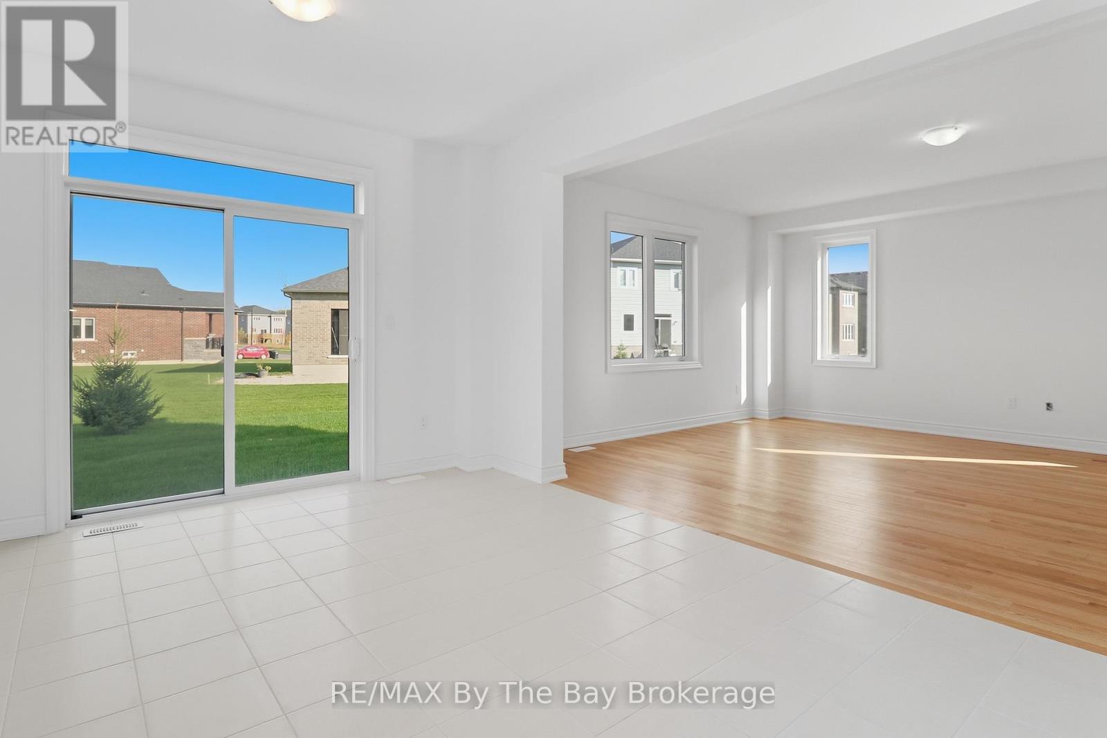 65 Amber Drive, Wasaga Beach, Ontario  L9Z 0R9 - Photo 17 - S12484914