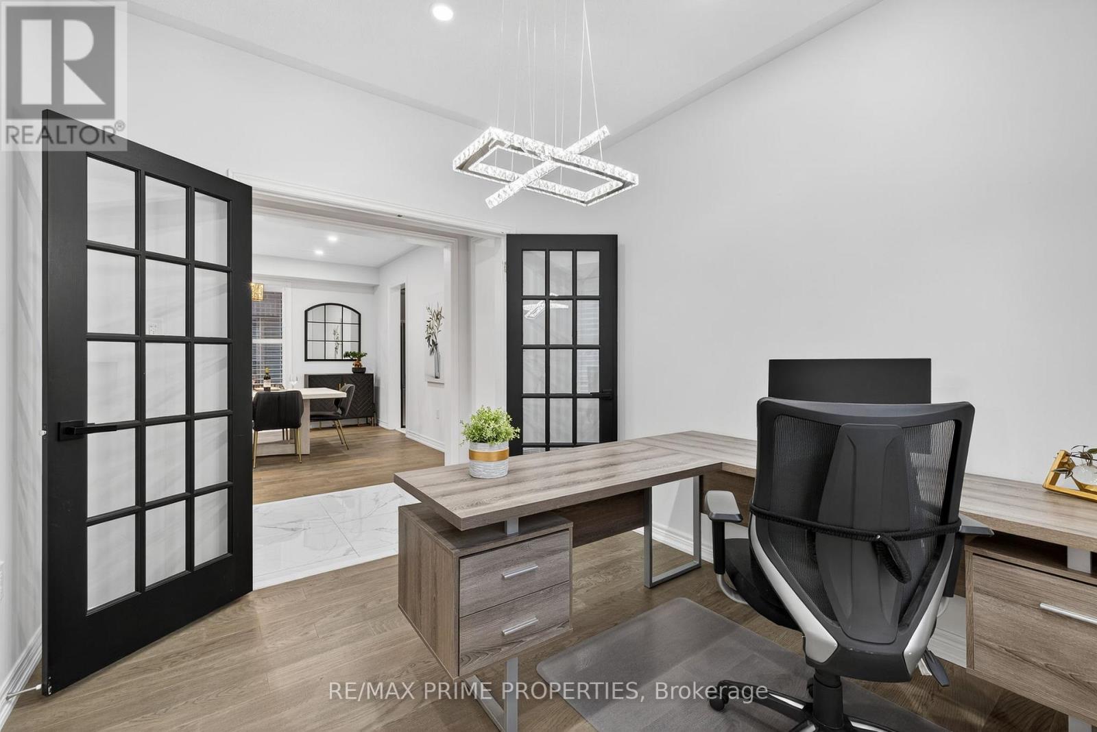 32 Frederick Taylor Way, East Gwillimbury, Ontario  L0G 1M0 - Photo 14 - N12728414