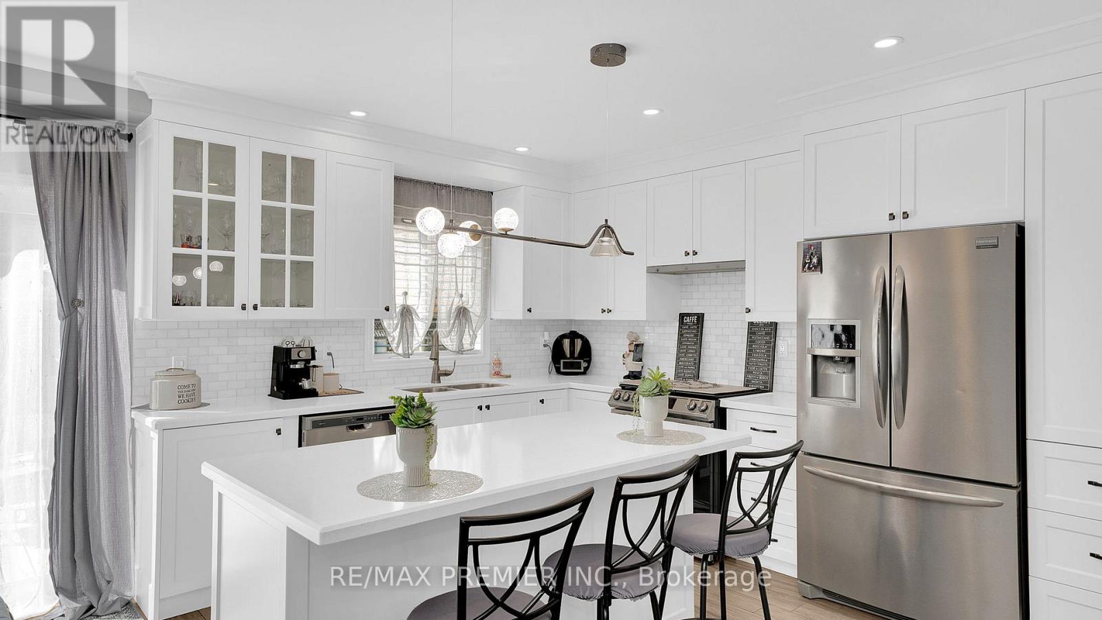 11 Richelieu Court, Caledon, Ontario  L7E 2M3 - Photo 10 - W12728426