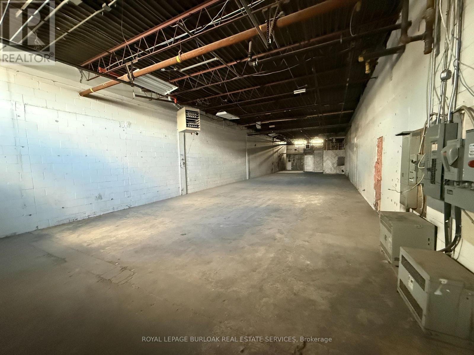 9 - 2450 Finch Avenue W, Toronto, Ontario  M9M 2E9 - Photo 6 - W12728432