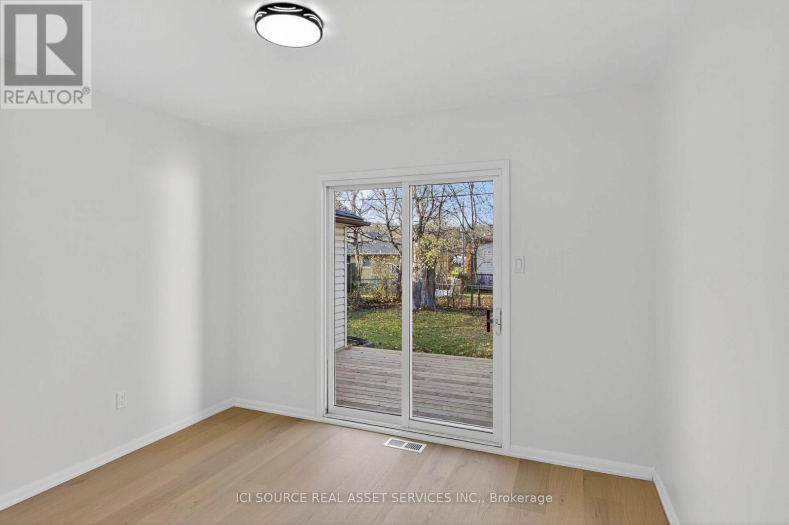 1092 Glendale Drive, Peterborough, Ontario  K9H 6M4 - Photo 20 - X12728400