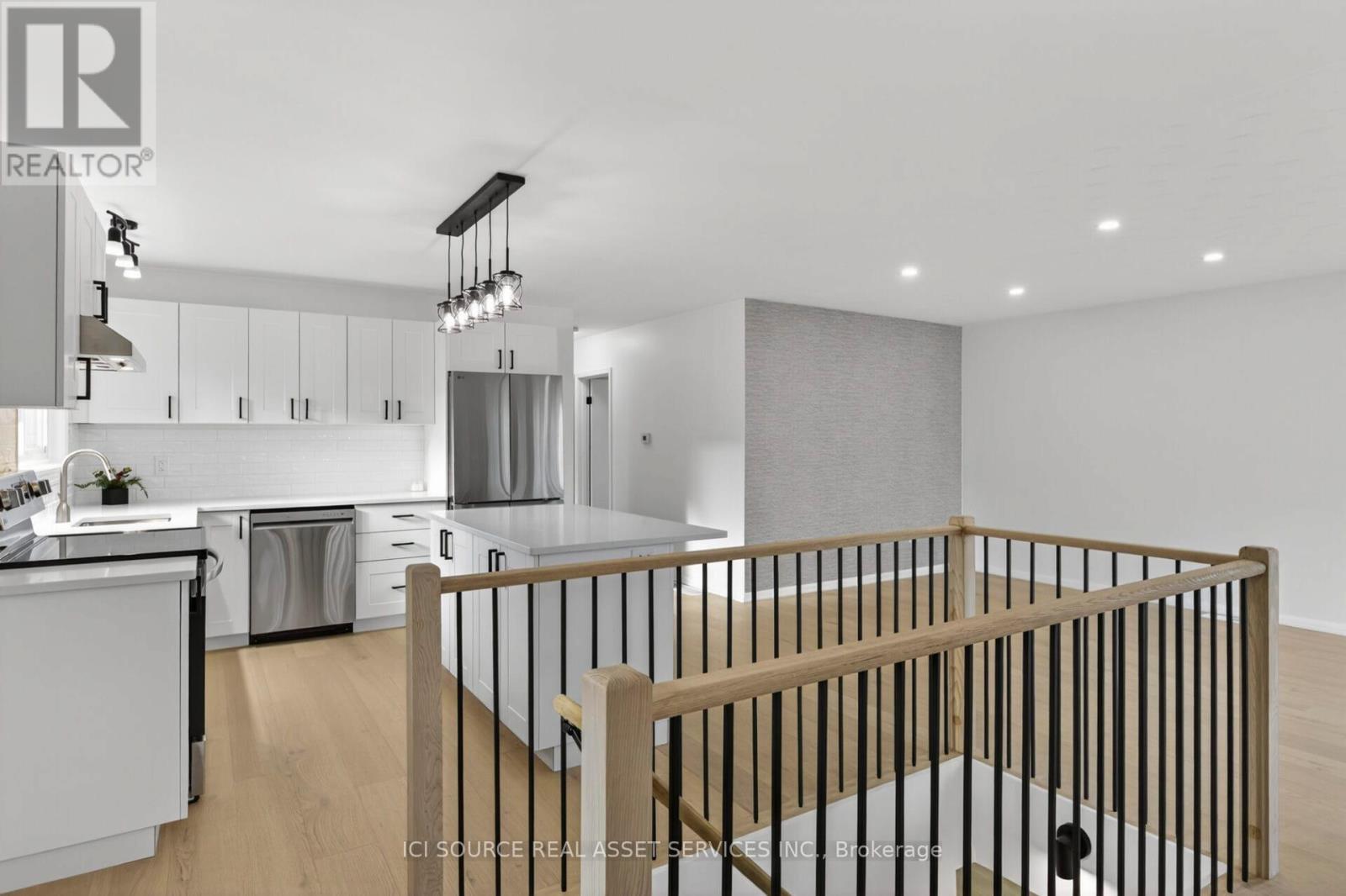 1092 Glendale Drive, Peterborough, Ontario  K9H 6M4 - Photo 5 - X12728400