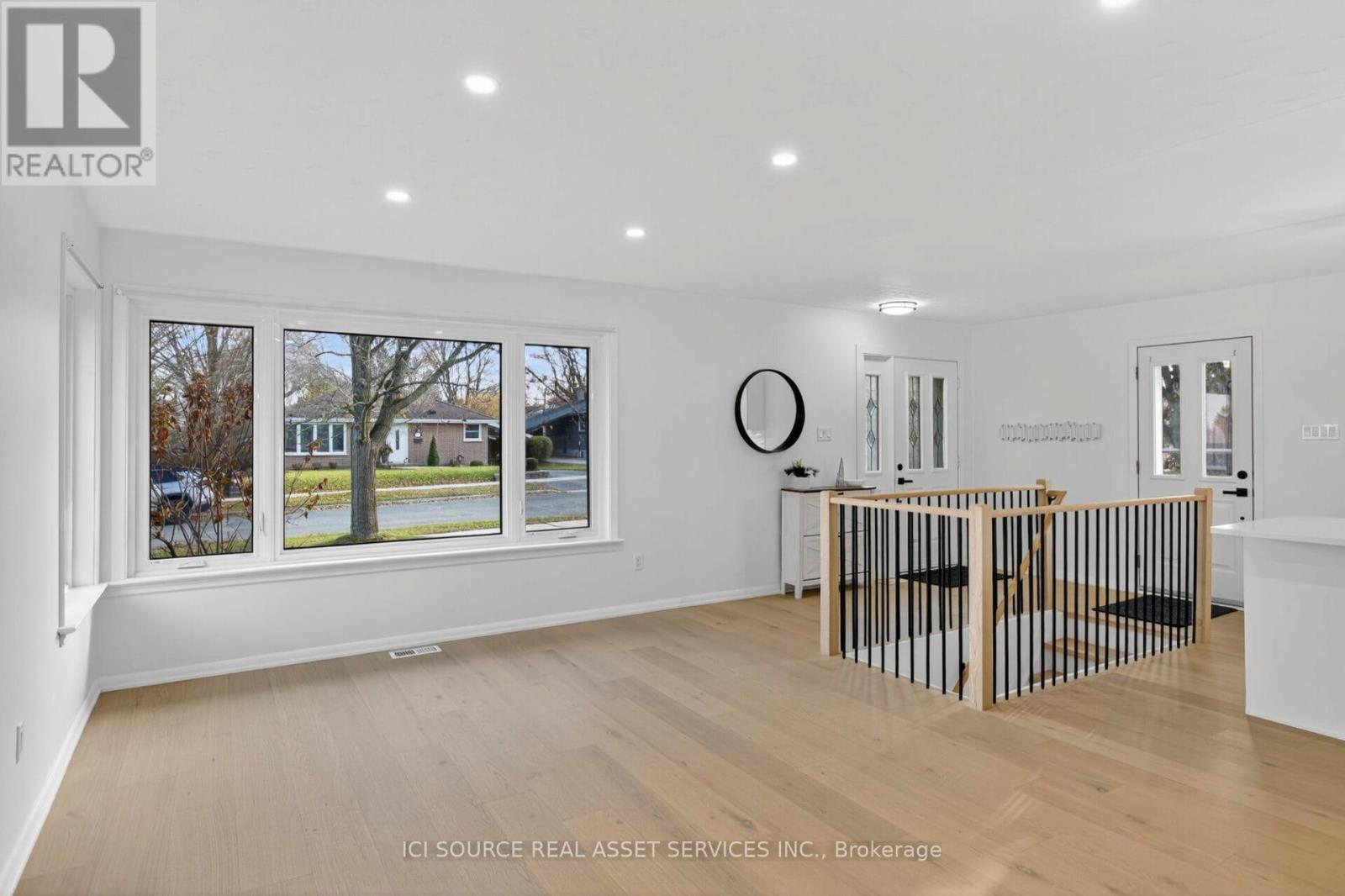 1092 Glendale Drive, Peterborough, Ontario  K9H 6M4 - Photo 6 - X12728400