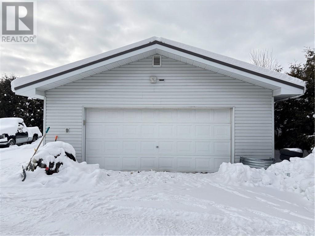 93 Sturgeon Street, Dowling, Ontario  P0M 1R0 - Photo 3 - 2126196
