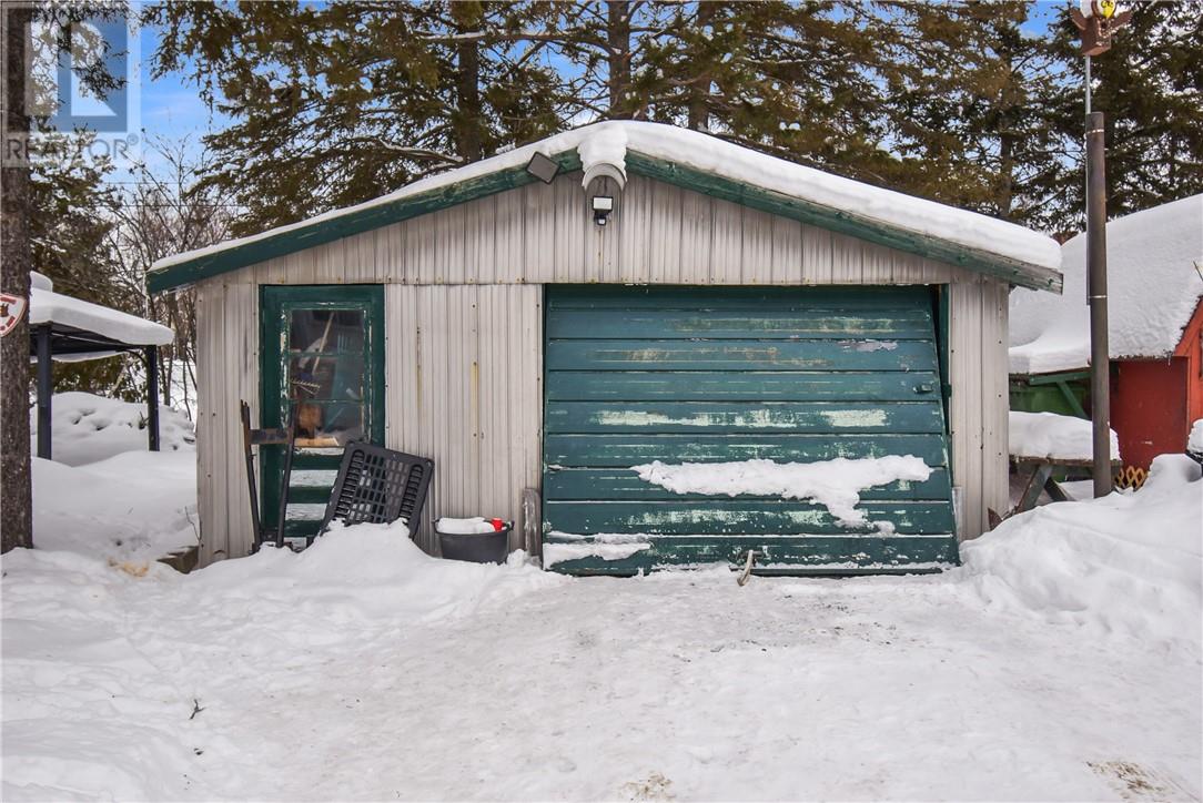 12 Riverview Avenue, Levack, Ontario  P0M 2C0 - Photo 5 - 2126184