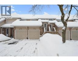 205 HIGHLAND Crescent Unit# 32, Kitchener, Ontario
