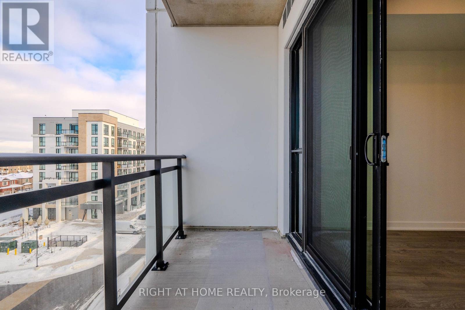 607 - 750 Whitlock Avenue, Milton, Ontario  L9E 1M4 - Photo 18 - W12728450