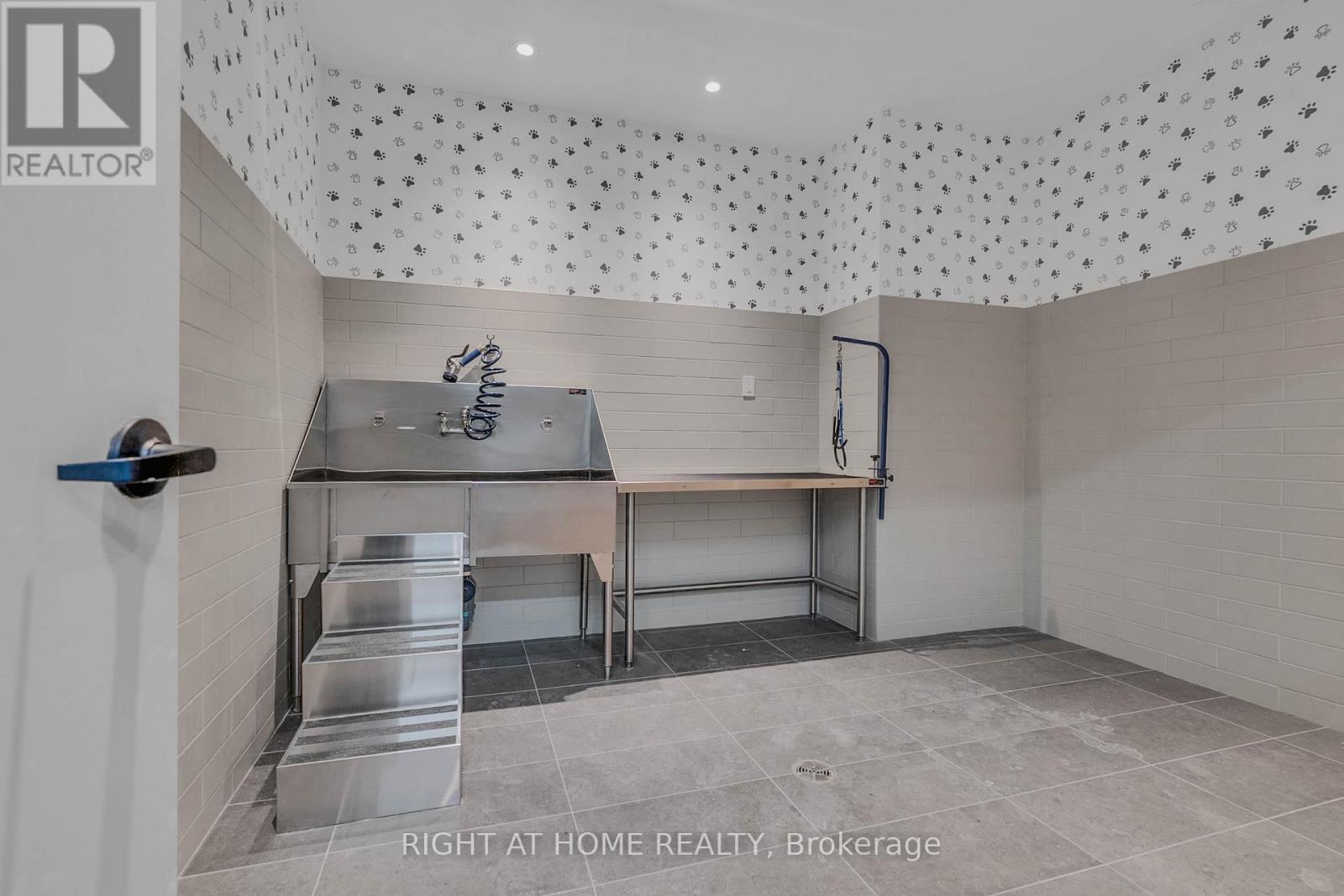 607 - 750 Whitlock Avenue, Milton, Ontario  L9E 1M4 - Photo 22 - W12728450