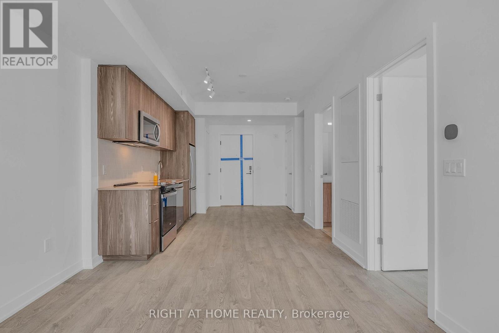 607 - 750 Whitlock Avenue, Milton, Ontario  L9E 1M4 - Photo 6 - W12728450