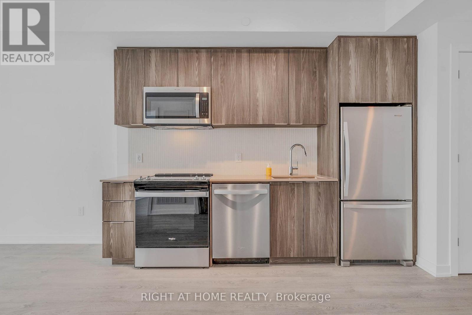 607 - 750 Whitlock Avenue, Milton, Ontario  L9E 1M4 - Photo 8 - W12728450