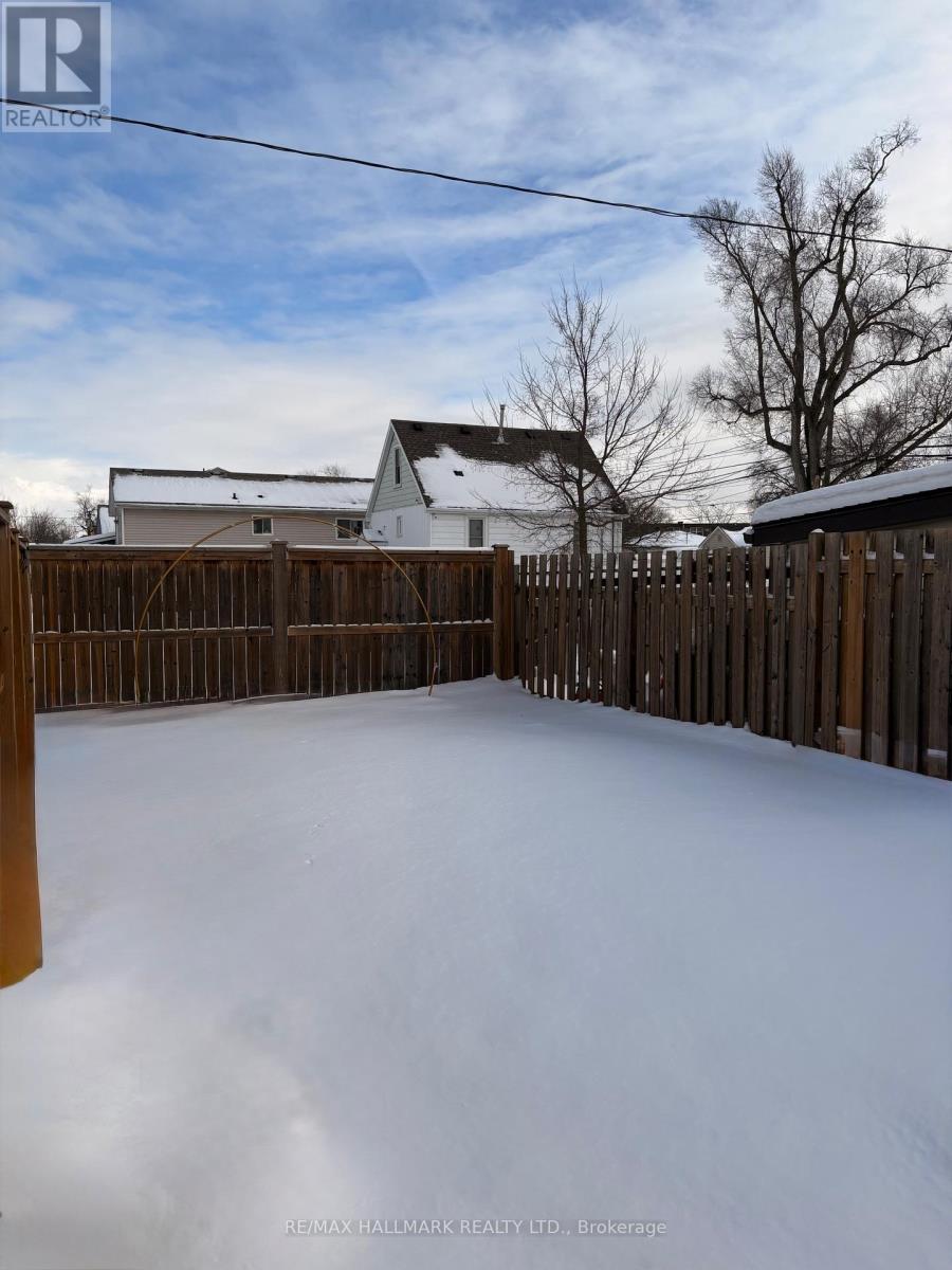 72 Churchill Street, St. Catharines, Ontario  L2S 2P5 - Photo 13 - X12728448